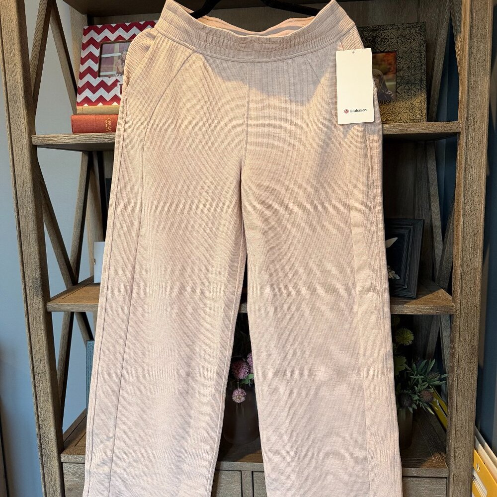 NWT LULULEMON SCUBA MID-RISE WIDE-LEG PANT WAFFLE, SZ SMALL, HTHR MINKBERRY